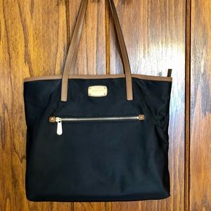 Michael Kors Montauk Tote - Black